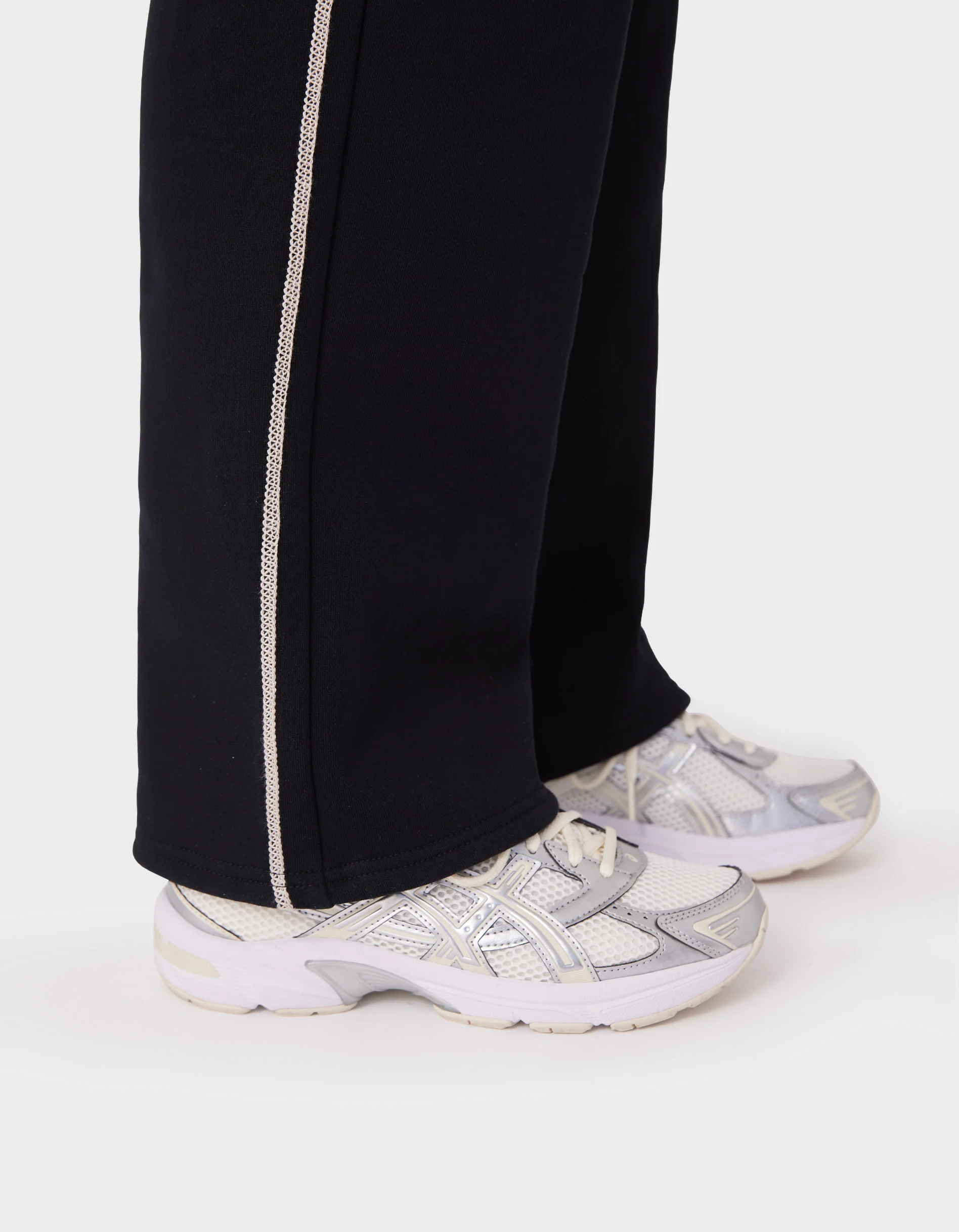 Float Fleece Trackpant Black - Image 3