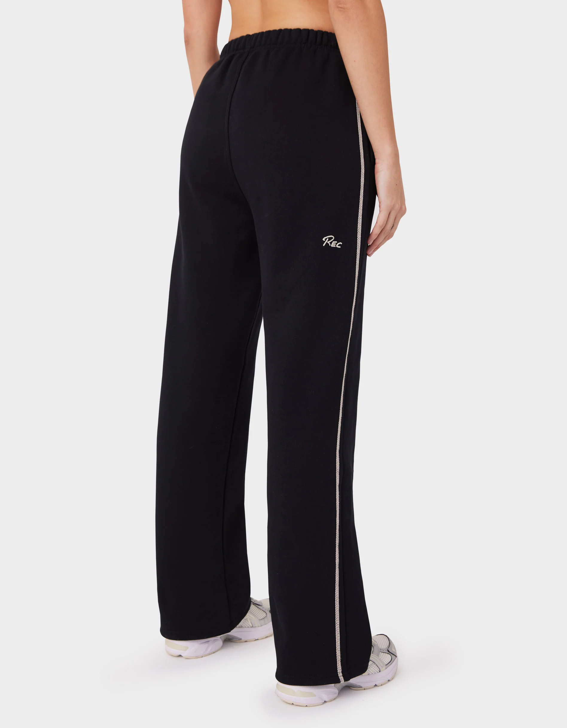 Float Fleece Trackpant Black - Image 4