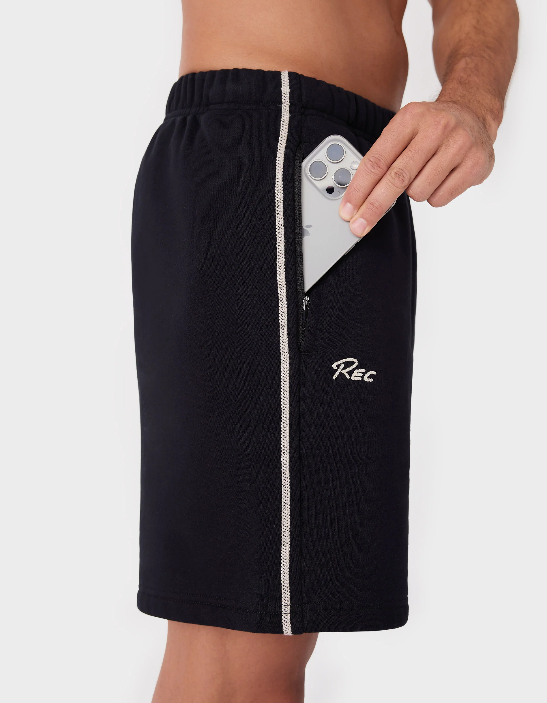 Mass Fleece Short Black - Image 2